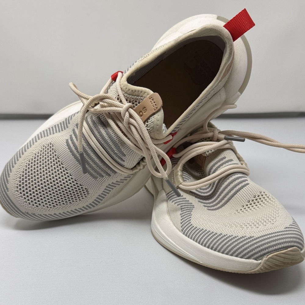 Sorel Athletic Shoes in Cream and Gray ~ Women’s 9.